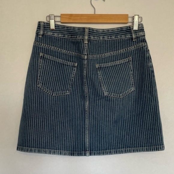 Willi Smith Pin Stripe Blue White 100% Cotton Denim Jean Mini Skirt size 6 EUC - Picture 2 of 3